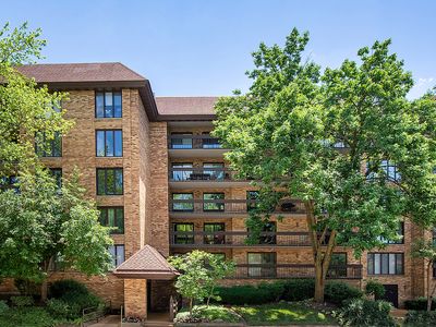 1621 Mission Hills Rd APT 104, Northbrook, IL, 60062