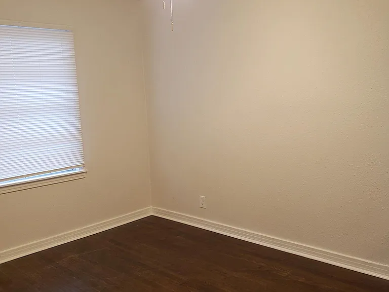 4256 Standish Rd — Photo 11