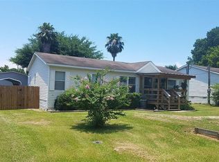 15179 Paradise Cove Dr, Willis, TX 77318