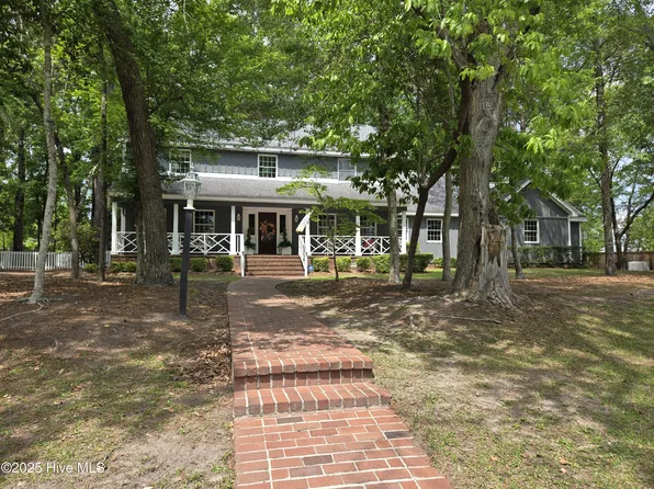 112 Brookview Drive, Jacksonville, NC 28540