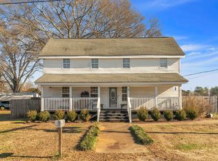2 Hindman St, Pelzer, SC 29669