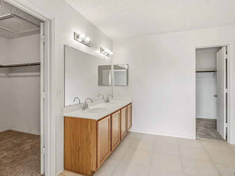 5237 Bedfordshire Dr — Photo 9