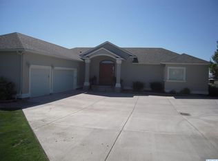 6981 Columbia River Rd, Pasco, WA 99301