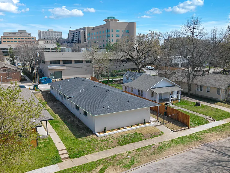 1119 S Rockford Ave — Photo 19