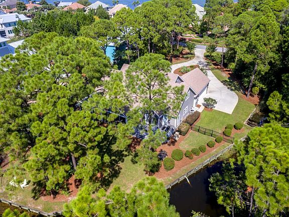 5th image of 375 Bayshore Dr