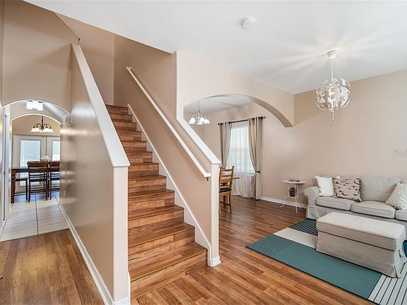 4th image of 14003 Hollow Crest Pl