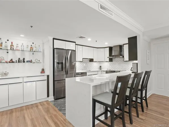 1633 Washington Boulevard #1G, Stamford, CT 06902