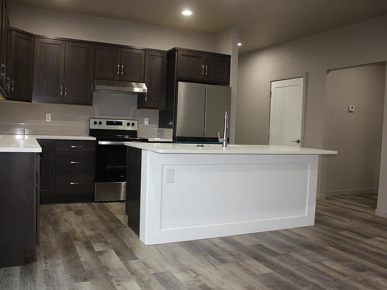 3450 W Blue Heron Ln — Photo 4