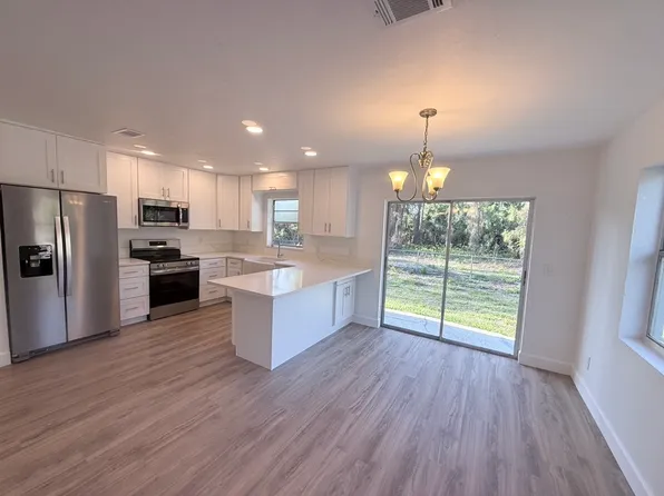 1520 Blue Sage Dr, Naples, FL 34117