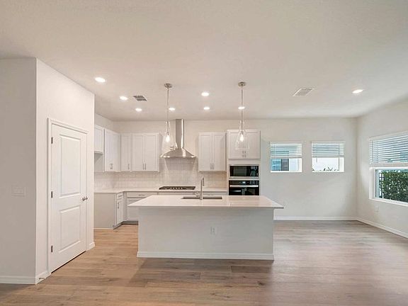 The Briarbrook - Kitchen