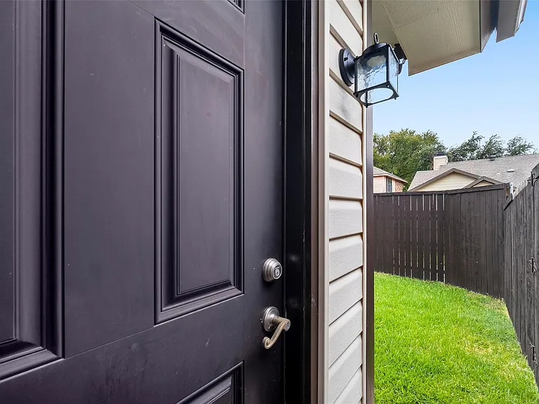 4424 Odessa Dr — Photo 27