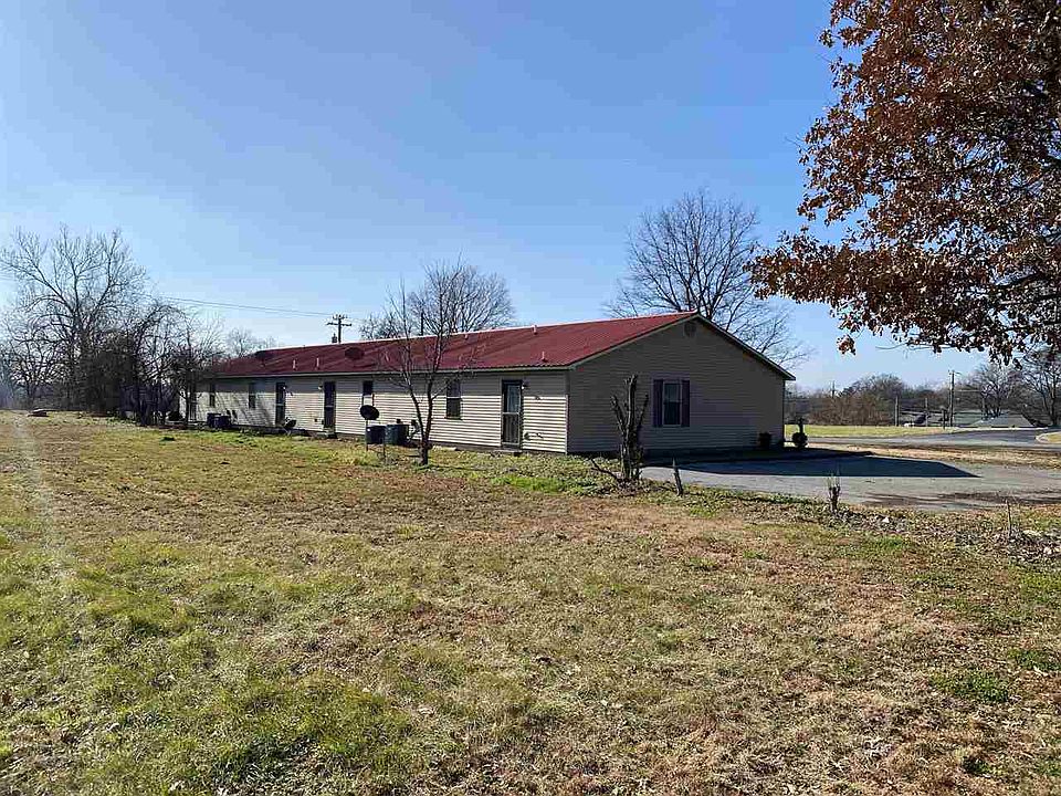 2nd image of 301 N Rucker Ave #D