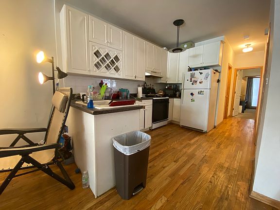 2nd image of 1513 W Cortez St #1