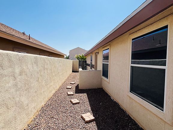 4th image of 4137 Tierra Yamila Ln