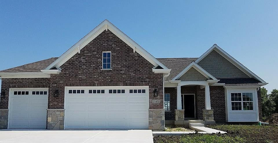 1st image of 25450 Prairiewood Ln