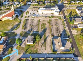 14607 Bethune Dr, Miami, FL 33176