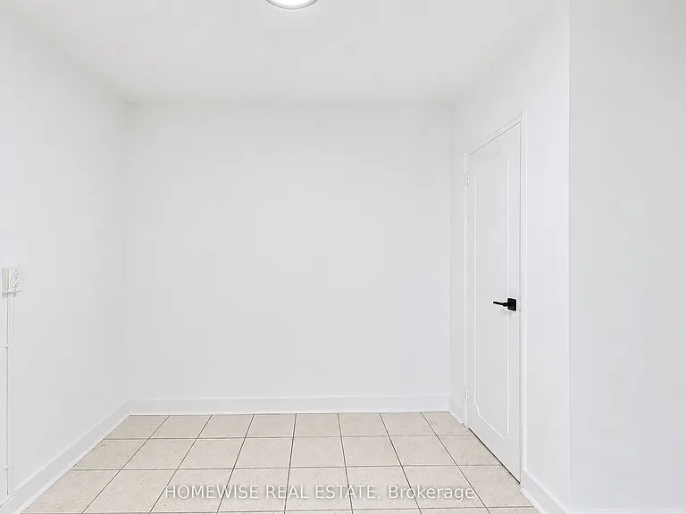 2500 Bathurst St #307 — Photo 6