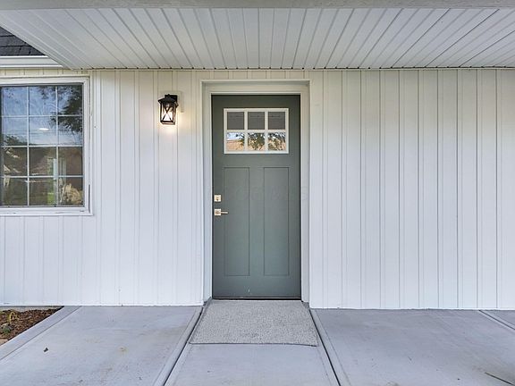 5th image of 11745 Smith Rd NW