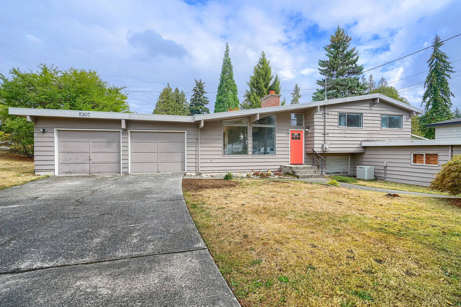 3 bed, 1200 sqft, $2,900 — Photo 1