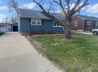 1009 39th St SE, Cedar Rapids, IA 52403