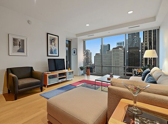 3rd image of 240 E Illinois St APT 1807
