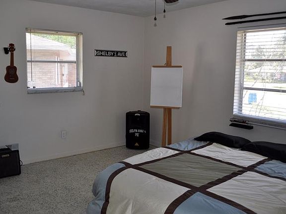 4th image of 2842 Fern Ln