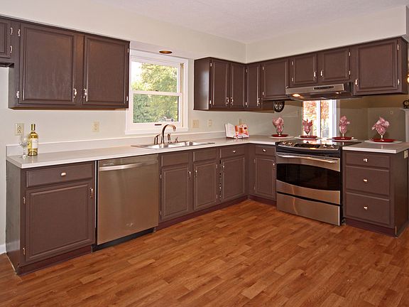 2nd image of 3728 Langston Dr