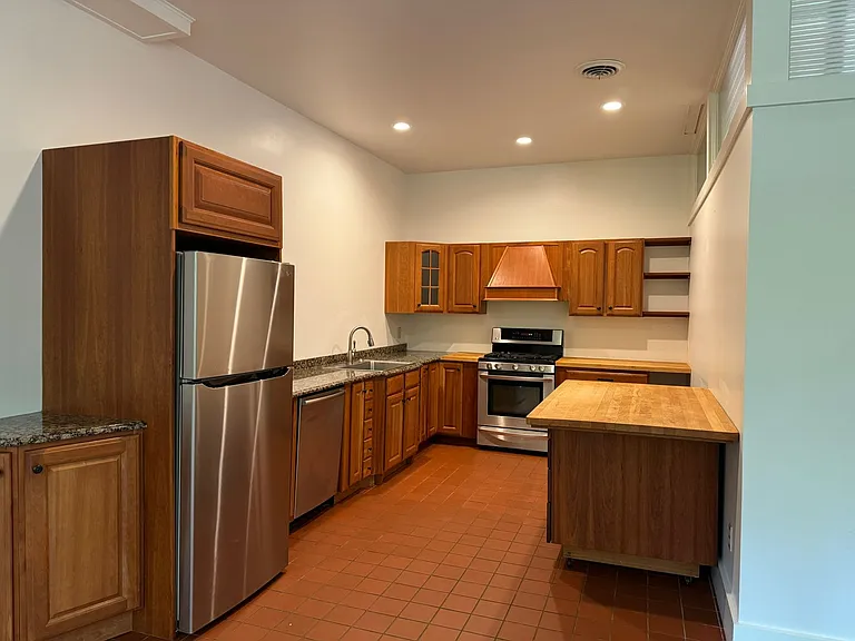 1490 & 1494 Beaver Meadow Rd — Photo 5