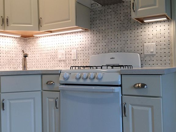 2nd image of 723 Eucalyptus Ave APT 29