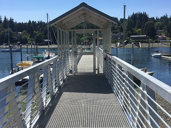 4th image of 20 Williamson Landing Marina #20