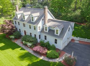 9 High St, Medfield, MA 02052