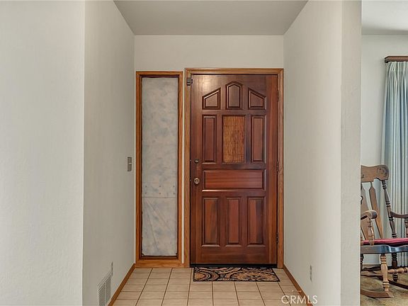 4th image of 5586 Travis Rd