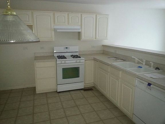 2nd image of 3009 Courtland St