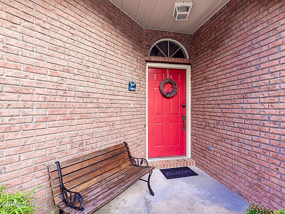4th image of 1129 SUMMERCHASE Drive
