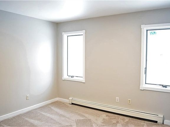 3rd image of 6125 Hillcroft Dr