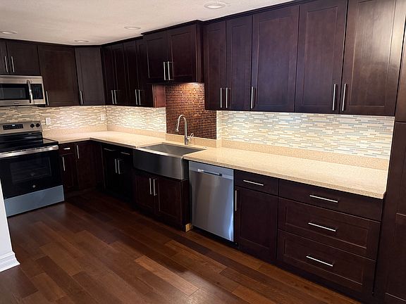 5th image of 4316 W Lake Sammamish Pkwy SE APT 103