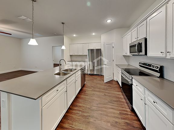 3rd image of 2789 Ponds Trl