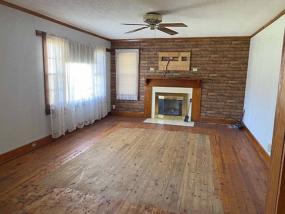 2nd image of 314 W Main Ave