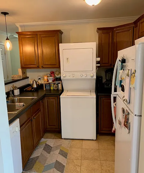 Tons of Cabinet Space - Washer and Dryer Included