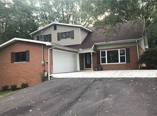 1190 Lakewood Cir, Washington, WV 26181