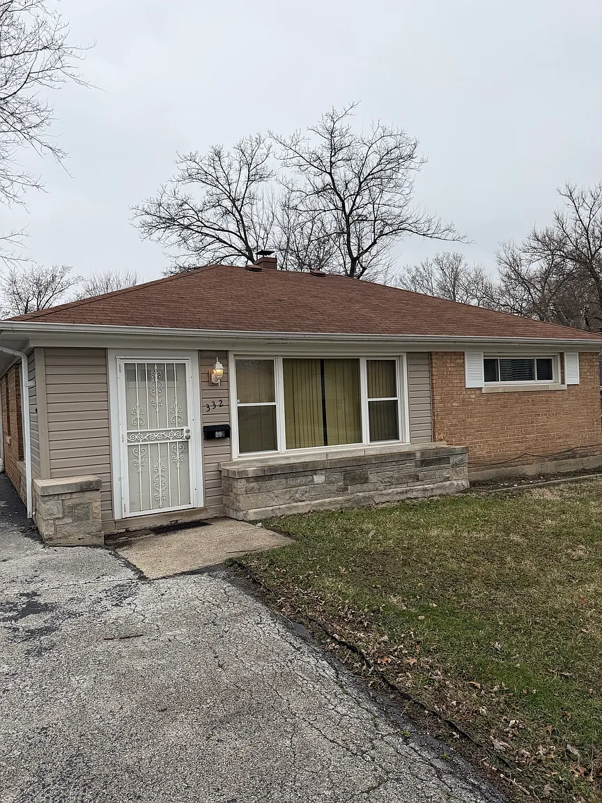 332 Nokomis St photo 1