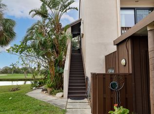 1328 Pelican Creek Xing APT C, Saint Petersburg, FL 33707
