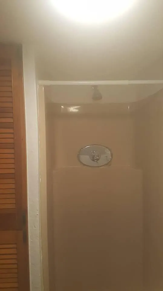 3 bed, 1000 sqft, $2,500 — Photo 3