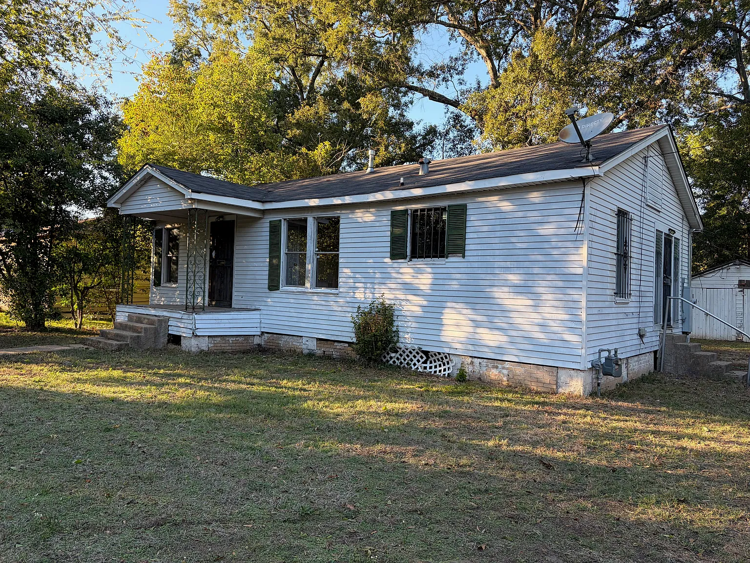 3 bed, 1069 sqft, $700 — Photo 2