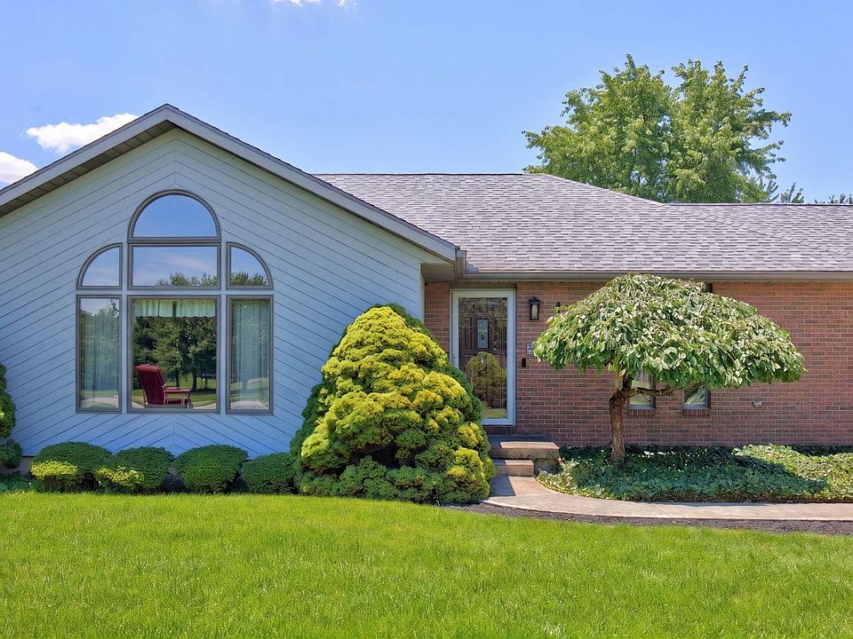 1st image of 1401 James Dr