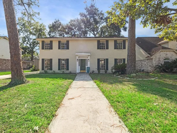 5019 Oak Shadows Dr, Houston, TX 77091