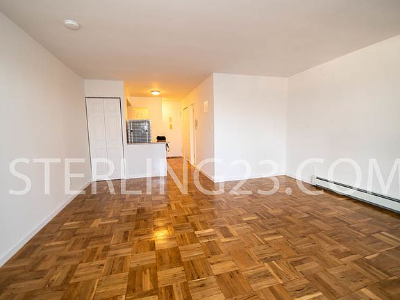 5th image of 7510 Grand Central Pkwy APT 1D