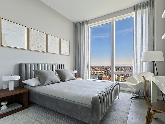 5th image of 252 South St #69C