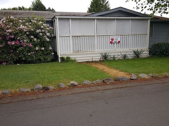 2nd image of 16812 SE 1st St