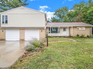 5752 Davis Rd, Muskegon, MI 49441